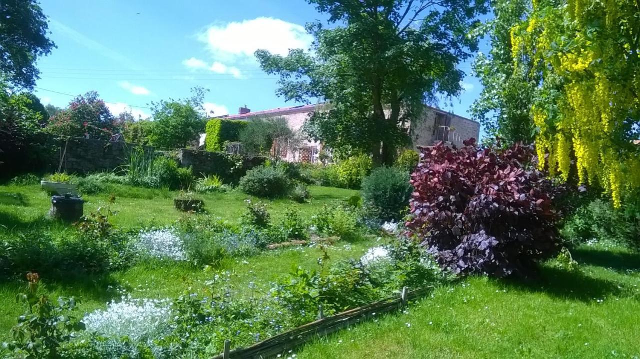 Au Coeur De La Nature Saint-Malo-du-Bois Zewnętrze zdjęcie