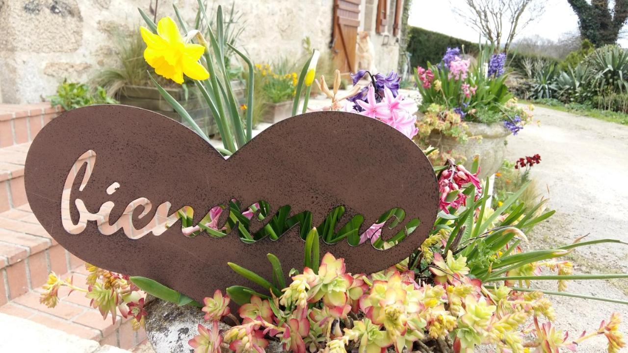 Au Coeur De La Nature Saint-Malo-du-Bois Zewnętrze zdjęcie